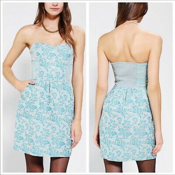 ❌SOLD❌Anthropologie | One of a kind Kimchi Blue dress - Picture 4 of 10